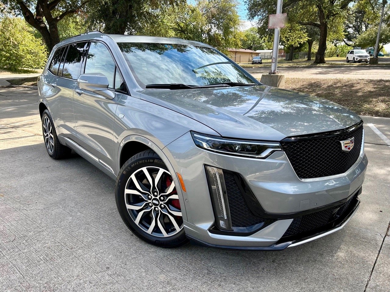 XT6